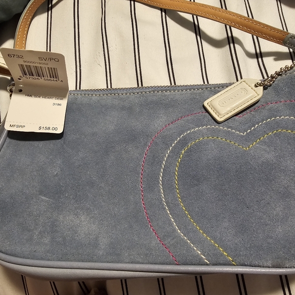 COACH Hearts Demi Bag, VINTAGE, Y2k, and NEW with tags! RARE! 🎉HOST PICK🎉 - Picture 16 of 16